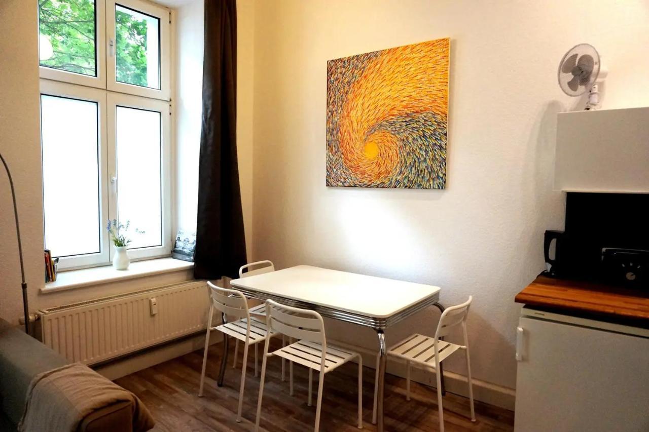 Cozy Studio In Friedrichshain, 4 Quiet Guests Only Berlijn Buitenkant foto